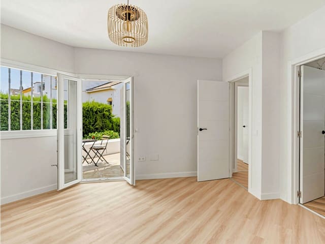 Apartamento de 3 habitaciones en Mijas Golf, Mijas en venta con piscina - 435.000 € (Ref: 9995555)