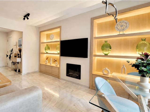 2 Zimmer Apartment zu verkaufen in Estepona mit Pool Garage - 342.000 € (Ref: 9996696)
