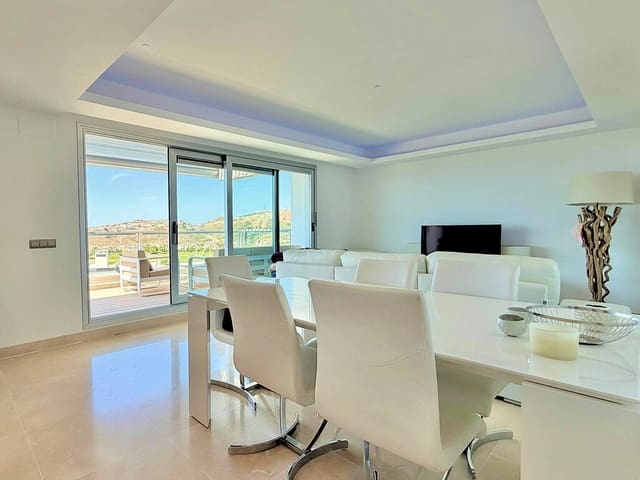 3 bedroom Penthouse for sale in Los Arqueros, Benahavís with pool garage - € 990,000 (Ref: 9998141)