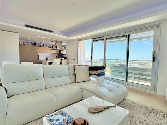 3 bedroom Penthouse for sale in Los Arqueros, Benahavís with pool garage - € 990,000 (Ref: 9998141)