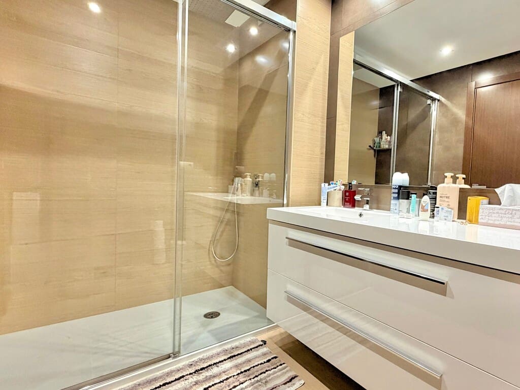 3 bedroom Penthouse for sale in Los Arqueros with pool garage - € 990,000 (Ref: 9998141)