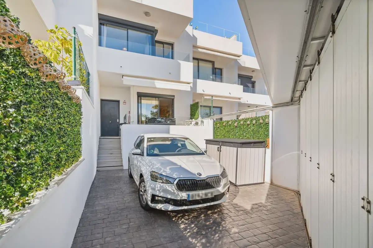 3 slaapkamer Huis te koop in Fuengirola met zwembad garage - € 875.000 (Ref: 10009616)