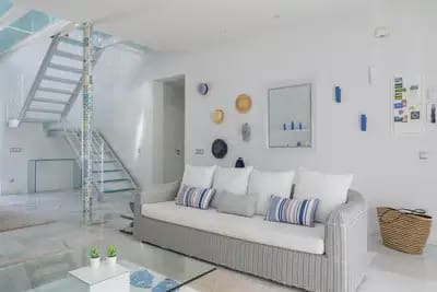 3 bedroom Villa for sale in Marbesa, Marbella with pool garage - € 1,990,000 (Ref: 10035596)