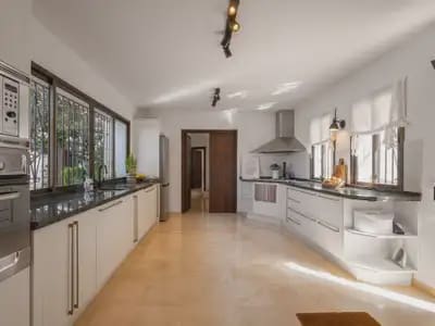 6 soveværelse Villa til salg i Mijas med swimmingpool garage - € 1.895.000 (Ref: 10041332)