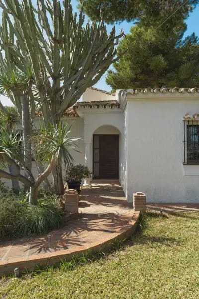 6 soveværelse Villa til salg i Mijas med swimmingpool garage - € 1.895.000 (Ref: 10041332)