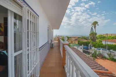 6 bedroom Villa for sale in Torremolinos with pool garage - € 1,099,000 (Ref: 10045467)