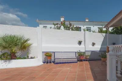 6 bedroom Villa for sale in Torremolinos with pool garage - € 1,099,000 (Ref: 10045467)
