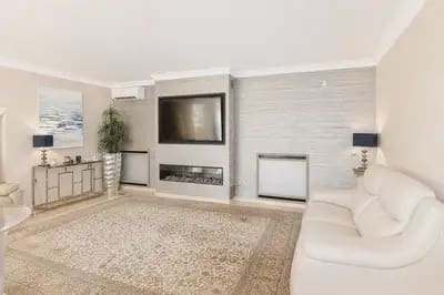 4 bedroom Villa for sale in Marbella with pool garage - € 1,500,000 (Ref: 10055571)