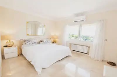 4 bedroom Villa for sale in Marbella with pool garage - € 1,500,000 (Ref: 10055571)