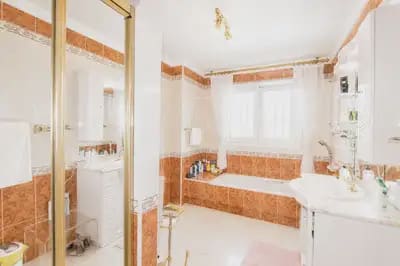 4 bedroom Villa for sale in Marbella with pool garage - € 1,500,000 (Ref: 10055571)