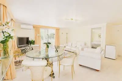 4 bedroom Villa for sale in Marbella with pool garage - € 1,500,000 (Ref: 10055571)