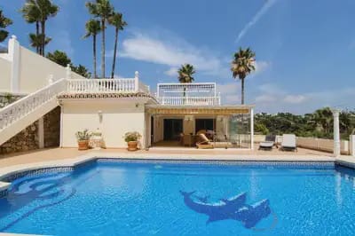 4 bedroom Villa for sale in Marbella with pool garage - € 1,500,000 (Ref: 10055571)