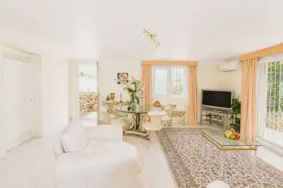 4 bedroom Villa for sale in Marbella with pool garage - € 1,500,000 (Ref: 10055571)