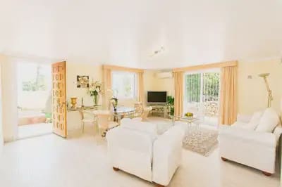 4 bedroom Villa for sale in Marbella with pool garage - € 1,500,000 (Ref: 10055571)