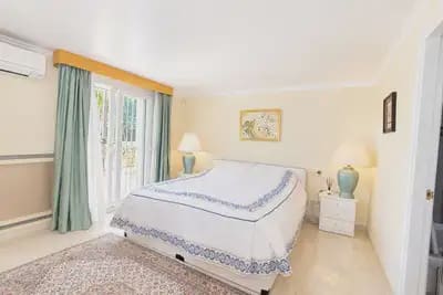 4 bedroom Villa for sale in Marbella with pool garage - € 1,500,000 (Ref: 10055571)