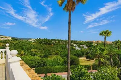 4 bedroom Villa for sale in Marbella with pool garage - € 1,500,000 (Ref: 10055571)