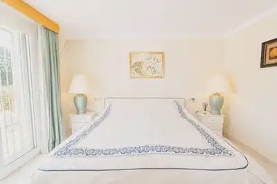 4 bedroom Villa for sale in Marbella with pool garage - € 1,500,000 (Ref: 10055571)