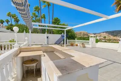 4 bedroom Villa for sale in Marbella with pool garage - € 1,500,000 (Ref: 10055571)