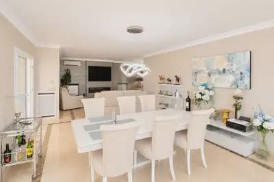 4 sovrum Villa till salu i Elviria, Marbella med pool garage - 1 500 000 € (Ref: 10055571)