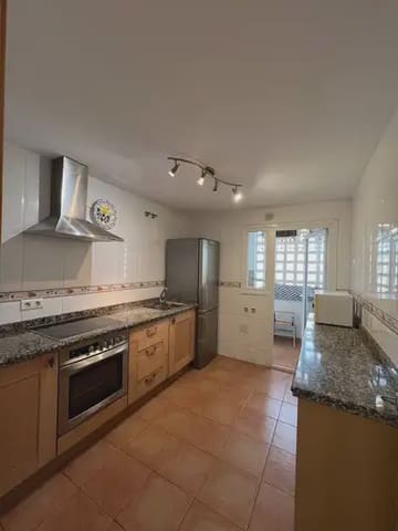2 makuuhuone Huoneisto myytävänä paikassa Torreblanca, Fuengirola mukana uima-altaan 
autotalli - 280 000 € (Ref: 10057712)
