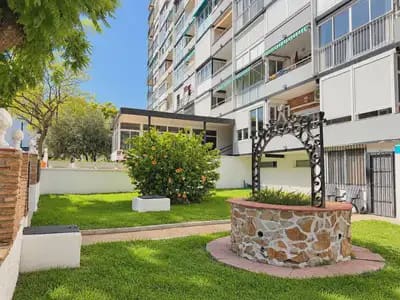 2 Zimmer Apartment zu verkaufen in Benalmadena mit Pool - 289.000 € (Ref: 10062308)