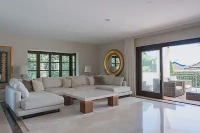 4 soverom Villa til salgs i Marbella med svømmebasseng garasje - € 2 250 000 (Ref: 10067921)
