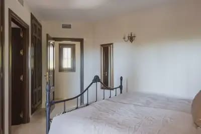 4 soverom Villa til salgs i Marbella med svømmebasseng garasje - € 2 250 000 (Ref: 10067921)