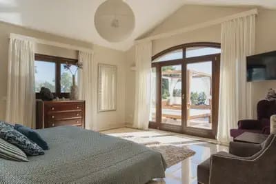 4 soverom Villa til salgs i Marbella med svømmebasseng garasje - € 2 250 000 (Ref: 10067921)