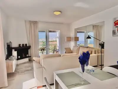 2 makuuhuone Kattohuoneisto myytävänä paikassa Calahonda, Mijas mukana uima-altaan 
autotalli - 390 000 € (Ref: 10067922)
