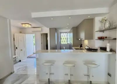 Ático de 3 habitaciones en Calahonda, Mijas en venta con piscina garaje - 449.000 € (Ref: 10075639)