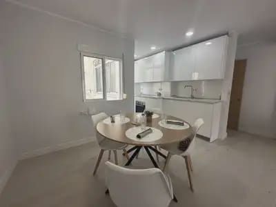 2 soveværelse Lejlighed til salg i Centro ciudad, Fuengirola - € 217.000 (Ref: 10075640)
