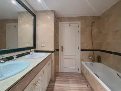 3 soverom Leilighet til salgs i Marbella med svømmebasseng garasje - € 825 000 (Ref: 10094629)