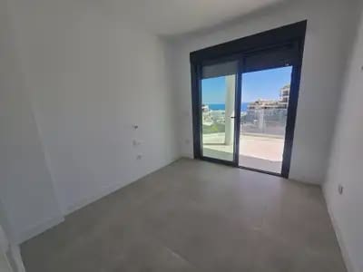 2 soveværelse Lejlighed til salg i Fuengirola med swimmingpool garage - € 529.000 (Ref: 10098401)