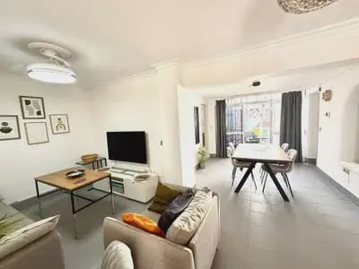 Pareado de 3 habitaciones en Fuengirola en venta - 435.000 € (Ref: 10098404)