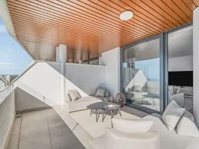 2 soveværelse Lejlighed til salg i Centro ciudad, Fuengirola med swimmingpool garage - € 650.000 (Ref: 10101020)