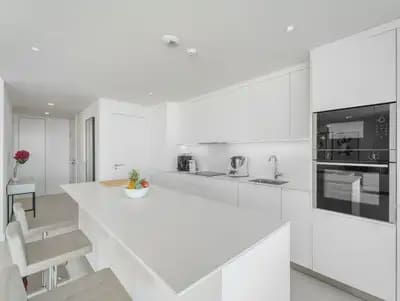 2 soveværelse Lejlighed til salg i Fuengirola med swimmingpool garage - € 650.000 (Ref: 10101020)