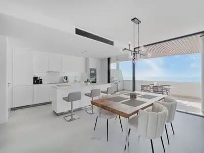 2 soveværelse Lejlighed til salg i Fuengirola med swimmingpool garage - € 650.000 (Ref: 10101020)