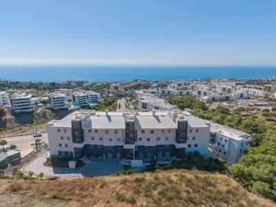 2 soveværelse Lejlighed til salg i Fuengirola med swimmingpool garage - € 650.000 (Ref: 10101020)