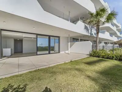 3 soveværelse Lejlighed til salg i Fuengirola med swimmingpool garage - € 749.000 (Ref: 10101021)