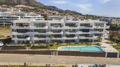 3 soveværelse Lejlighed til salg i Fuengirola med swimmingpool garage - € 749.000 (Ref: 10101021)