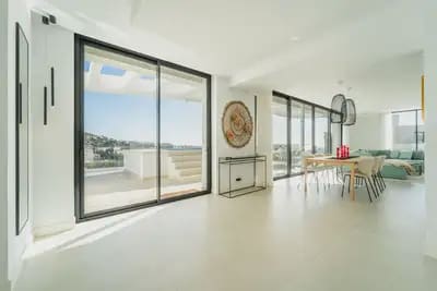 Ático de 3 habitaciones en Fuengirola en venta con piscina garaje - 1.199.000 € (Ref: 10101022)