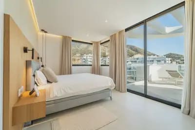 Ático de 3 habitaciones en Fuengirola en venta con piscina garaje - 1.199.000 € (Ref: 10101022)