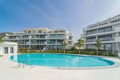 Ático de 3 habitaciones en Fuengirola en venta con piscina garaje - 1.199.000 € (Ref: 10101022)