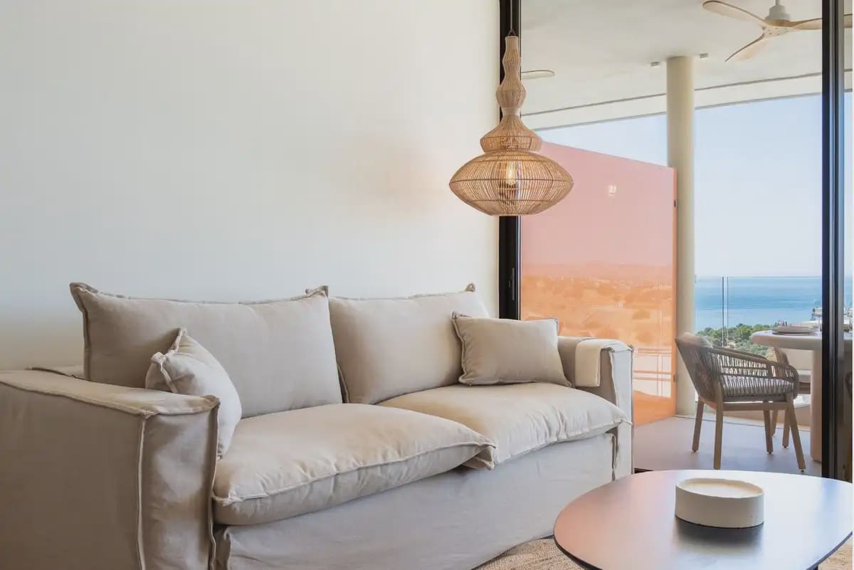 Apartamento de 2 habitaciones en Fuengirola en venta con piscina garaje - 695.000 € (Ref: 10101026)