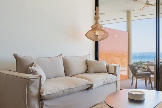 Apartamento de 2 habitaciones en Centro ciudad, Fuengirola en venta con piscina garaje - 695.000 € (Ref: 10101026)