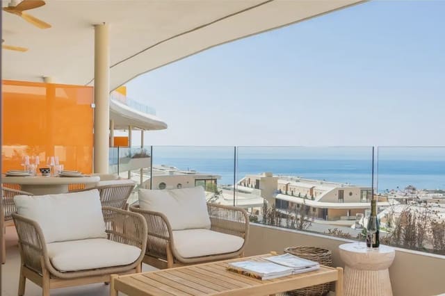Apartamento de 2 habitaciones en Centro ciudad, Fuengirola en venta con piscina garaje - 695.000 € (Ref: 10101026)