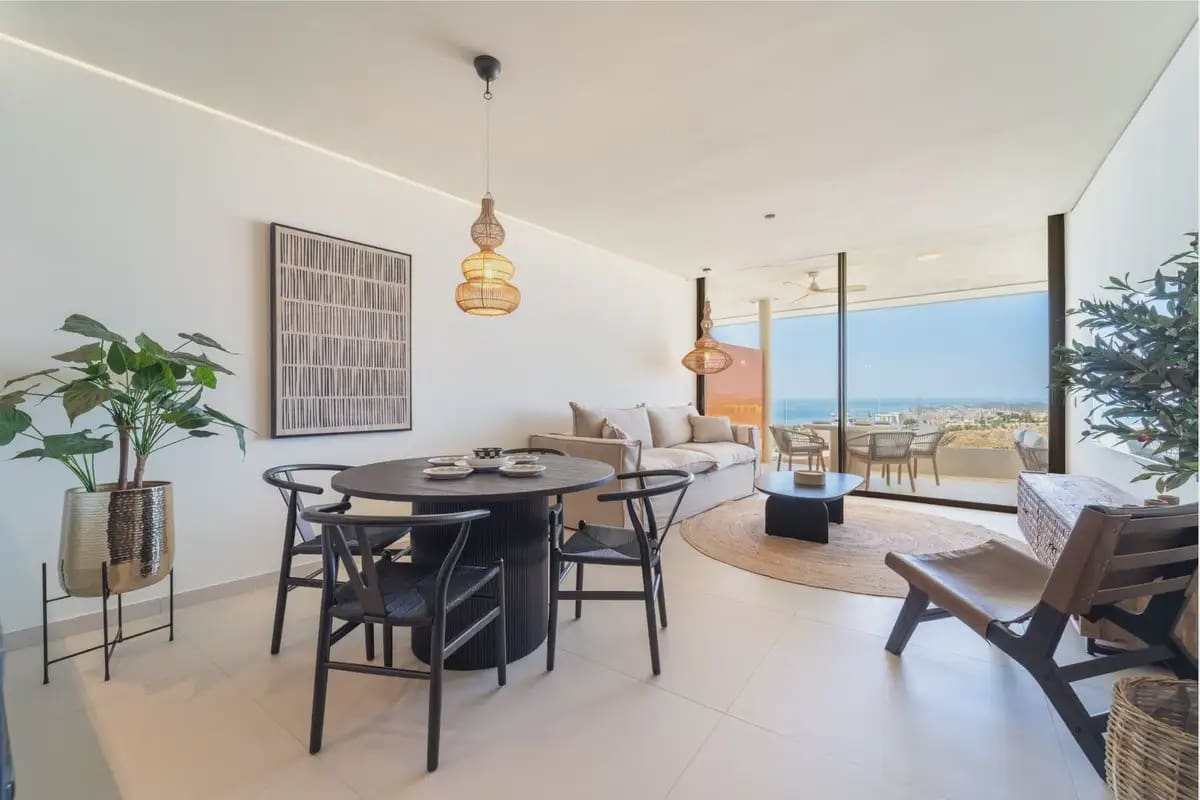 Apartamento de 2 habitaciones en Fuengirola en venta con piscina garaje - 695.000 € (Ref: 10101026)