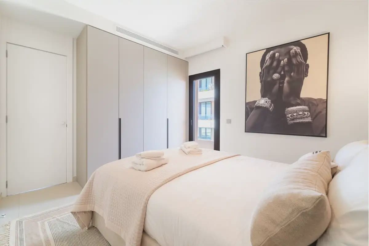 Apartamento de 2 habitaciones en Fuengirola en venta con piscina garaje - 695.000 € (Ref: 10101026)