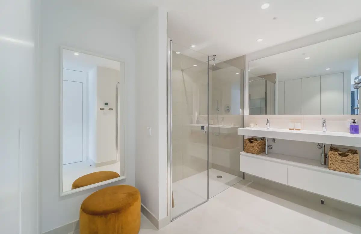 2 Zimmer Apartment zu verkaufen in Fuengirola mit Pool Garage - 620.000 € (Ref: 10101027)