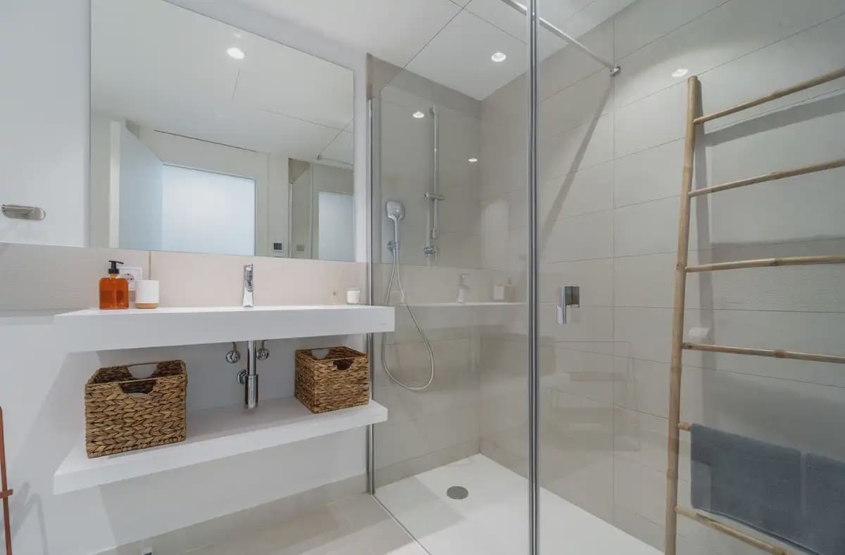 2 Zimmer Apartment zu verkaufen in Fuengirola mit Pool Garage - 620.000 € (Ref: 10101027)